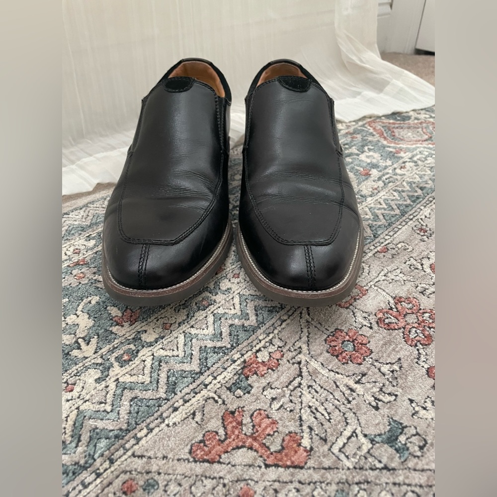Florsheim black slip on dress shoes